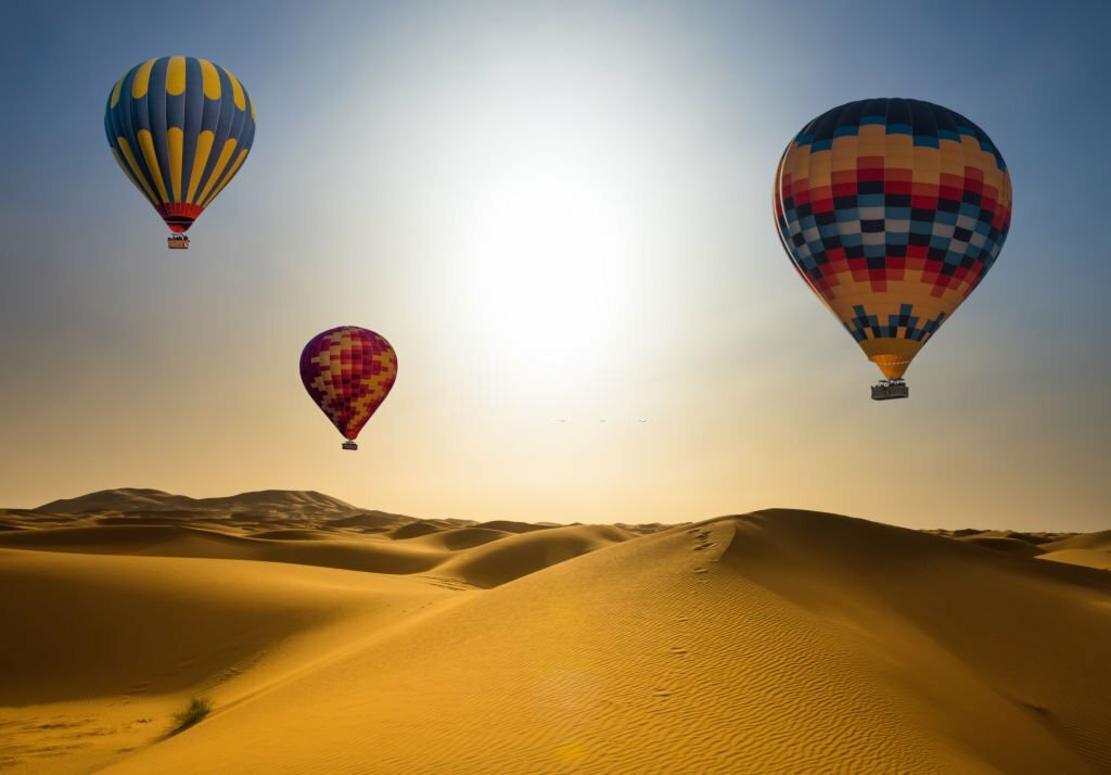 Glide and Gaze: Enchanting Hot Air Balloon Rides